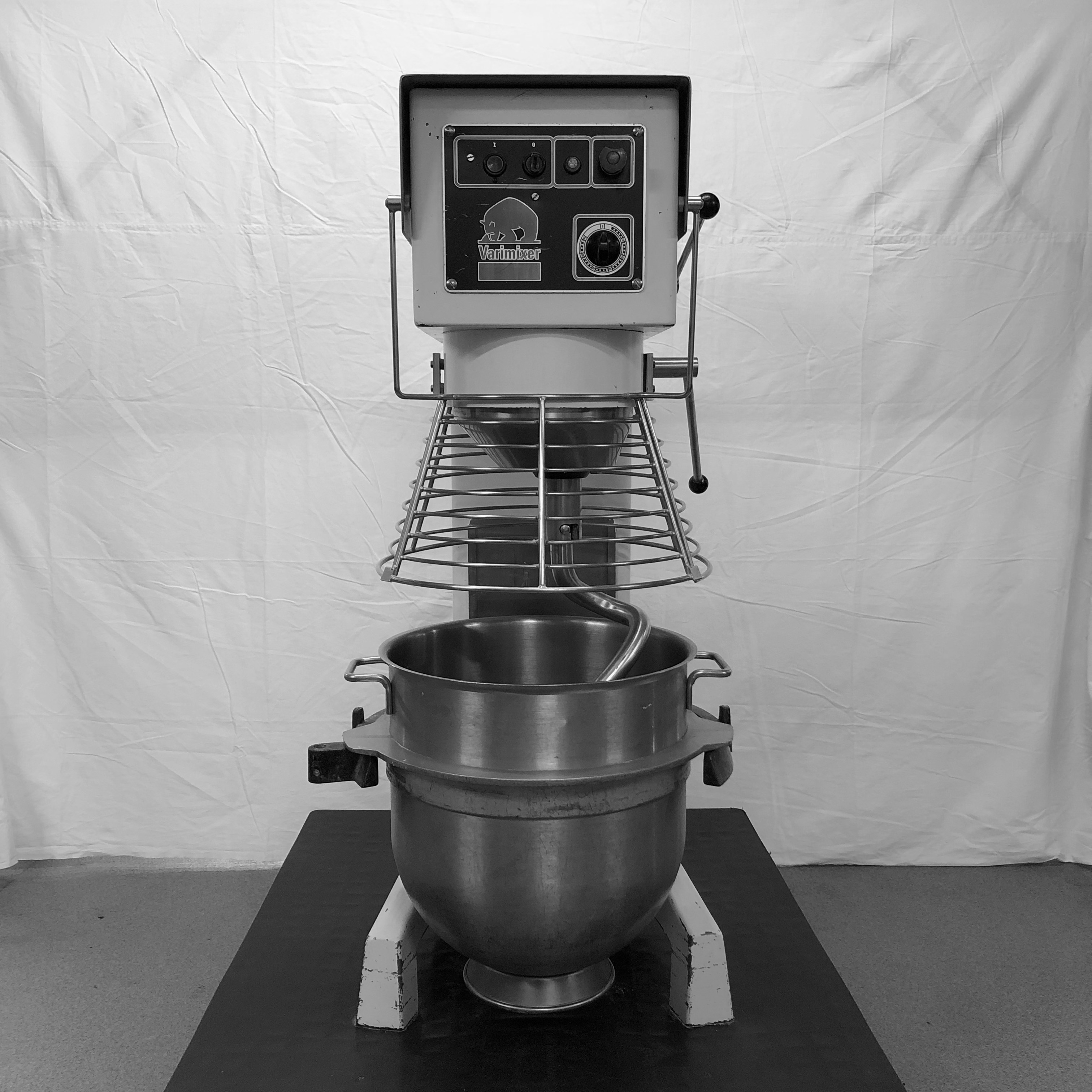 Bär Vario Mixer 60 Liter und/oder 40 Kg Teig Rührbesen, Knethacken, Flachrührer vorhanden